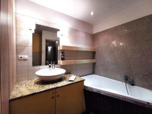 NOŻOWNICZA Apartment ~ Self Check-In 24h ~ Lift, Breslau (Foto 8)