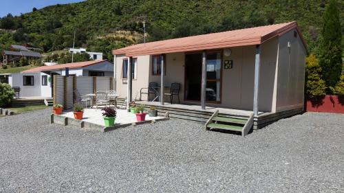 Picton's Waikawa Bay Holiday Park