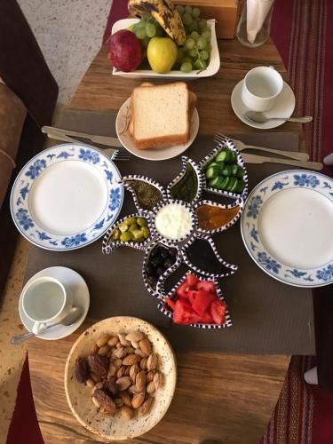 Food and beverages, Beit Philodemus in Irbid