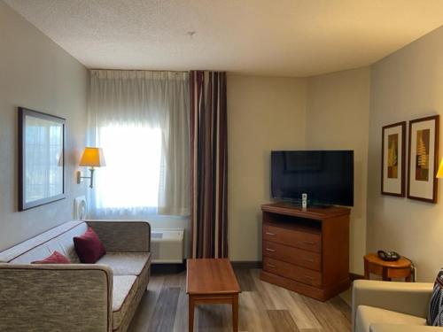 Candlewood Suites Bordentown-Trenton, an IHG Hotel