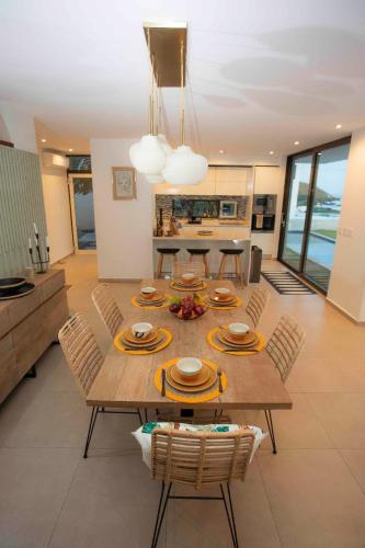 Beautiful 3 bed-roms Sea View Villa at INDIGO BAY in Indigo Bay