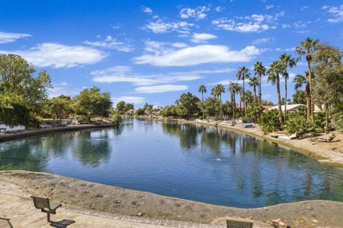 Studio on the Lake w/ Pool, Hot Tub & Tennis, Chandler (Foto 9)