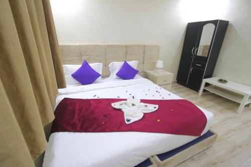 1 queen bed