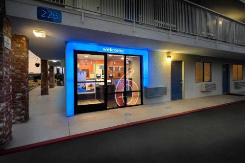 Motel 6-Arcadia, CA - Los Angeles - Pasadena Area