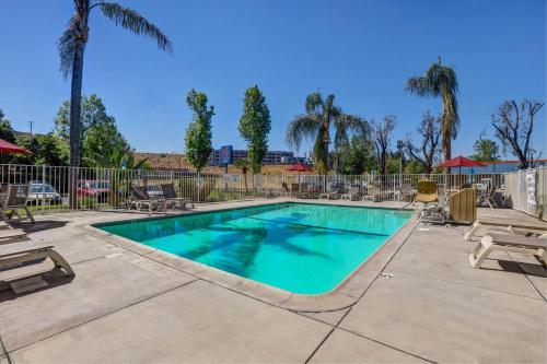 Motel 6-San Bernardino, CA - North - Photo 5 of 36