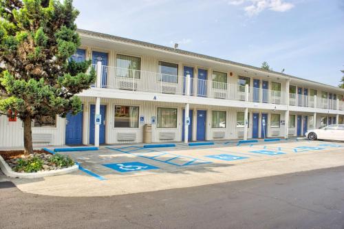 Motel 6-Seattle, WA - South