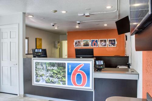 Motel 6-Seattle, WA - South