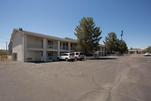 Motel 6-Kingman, AZ - Route 66 West