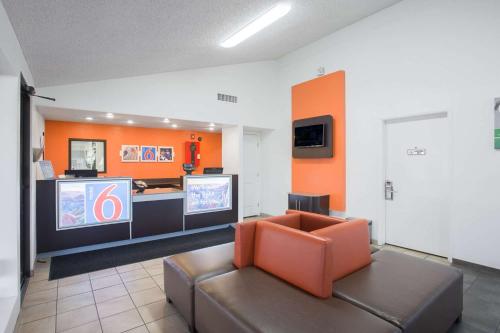 Motel 6-Kingman, AZ - Route 66 West