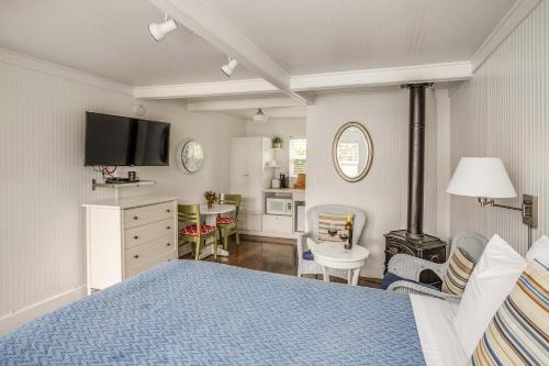 1 queen bed