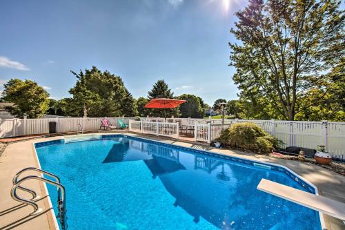 Spacious Palmyra Home with Fire Pit and Deck!