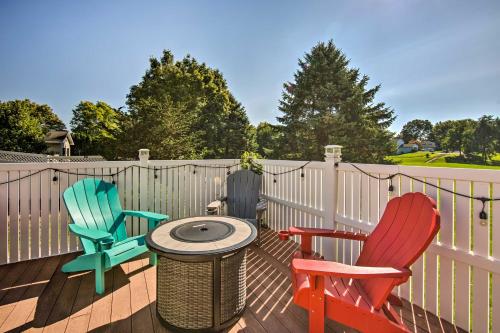 Spacious Palmyra Home with Fire Pit and Deck!