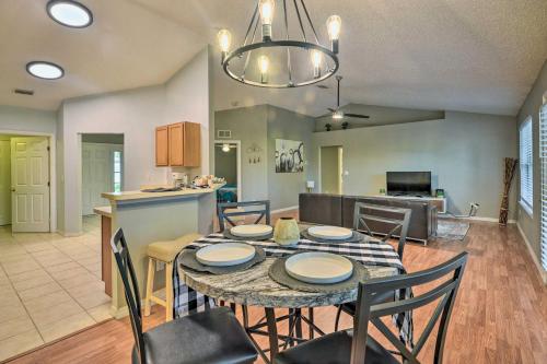Deltona Retreat with Yard and Grill Pets Welcome! in Deltona, USA