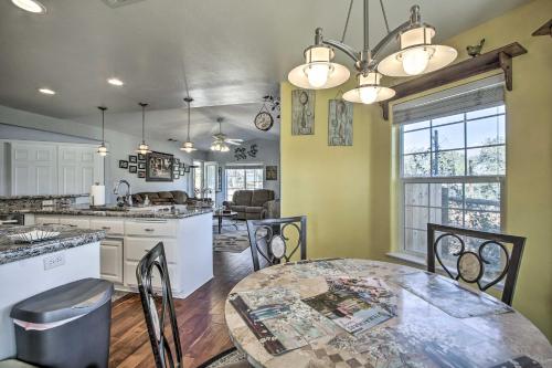 Welcoming Tehachapi Home with Deck and Grill!