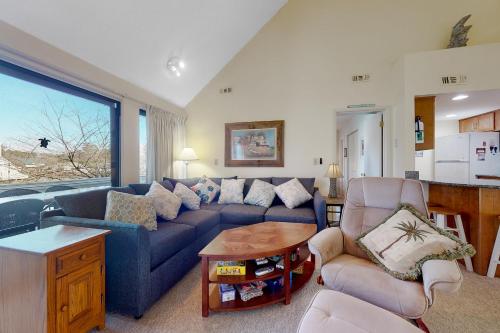 Sea Colony - 7001F Brighton Trail