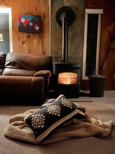 Mandy's Mountain Chalet Mandy's Mountain Chalet