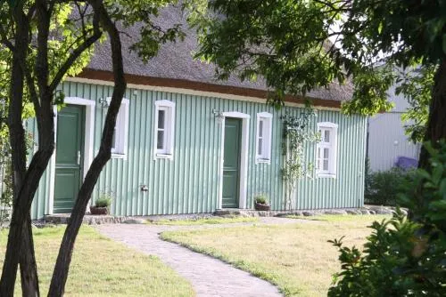 Am Trommelplatz - Ferienwohnung 3 in Wieck, Deutschland