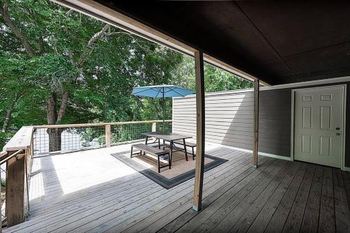 Lake Gaston Duo Kayaks and Dock Duplex 4000+ sq ft in South Hill (VA)