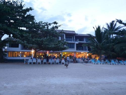 Baan Ampai Beach Hotel