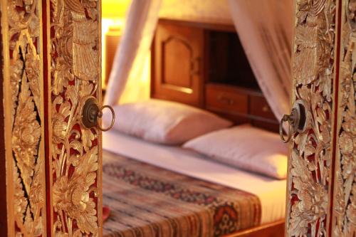 1 queen bed
