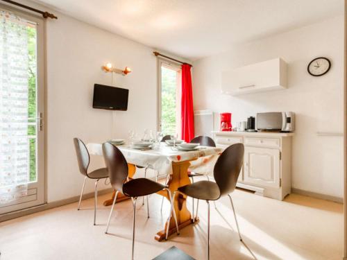 . Appartement T2 Cabine 6 pers. avec Parking et Local à Skis, à Proximité du Quartier Thermal et des Stations de Ski - FR-1-402-56