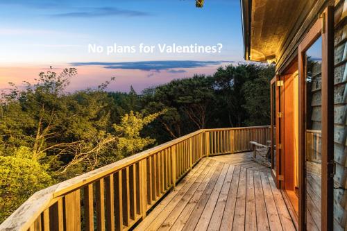 شرفة/ تراس, AWAY Treehouse & Forest SPA in جزيرة وايهيك