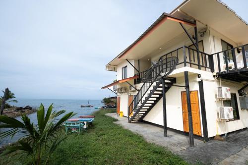Villa, Mimo Guesthouse in Lonely Beach