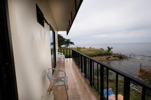 Tchin tchin Guesthouse in Lonely Beach
