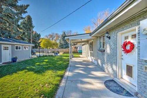 Modern Duplex with Patio - 3 Mi to Olde Town Arvada! in Arvada, USA