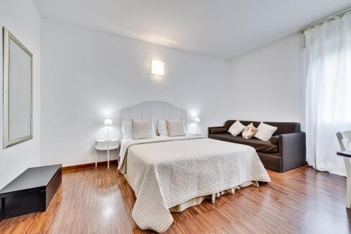 Triple Room image 1