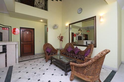 Singh Suites