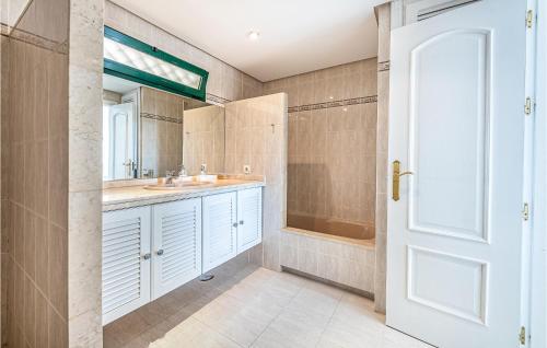 Two-Bedroom Apartment image 4