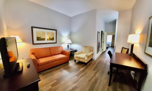 Country Inn & Suites by Radisson Midland TX - main image