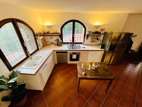 Casale Delle Querce farmhouse in Giove Umbria with pool in 焦維