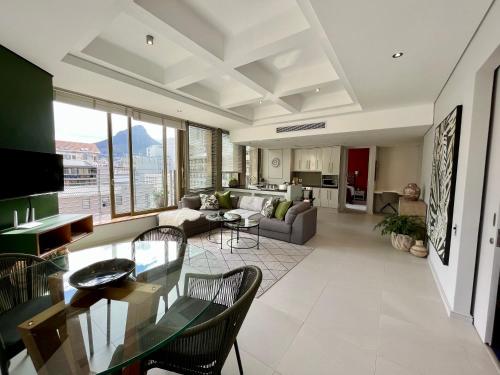 #1103 Cartwright - Oasis on Adderley, Cape Town