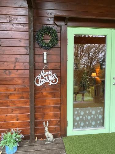 Hollybush Barn - image 3