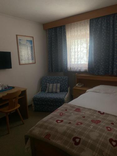 1 twin bed