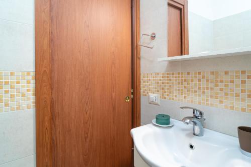 Nicaredda Guest Rooms - image 3