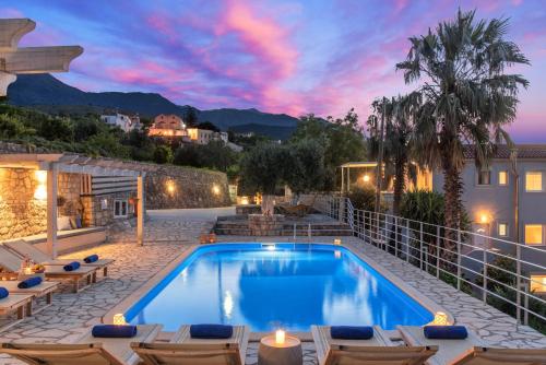 Villa Chrysallis with heated pool