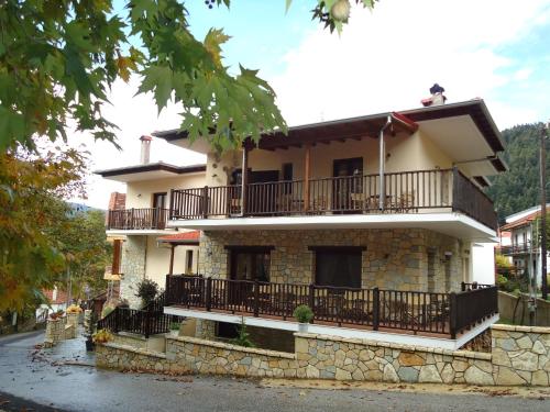 Hotel Kokkinos Vrachos in Elati, Trikala