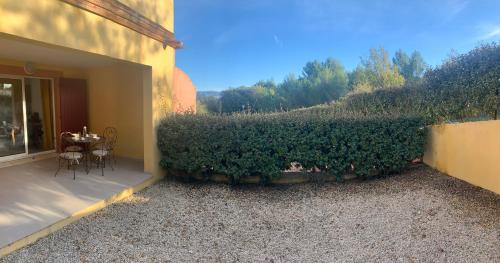 Aed, la pinède (la pinede) in Roussillon