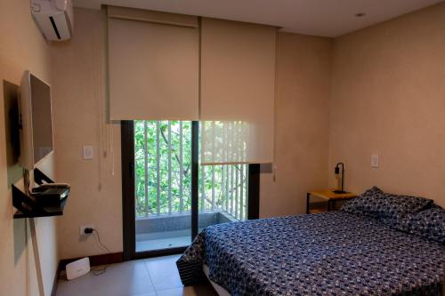 One-Bedroom Apartment image 7