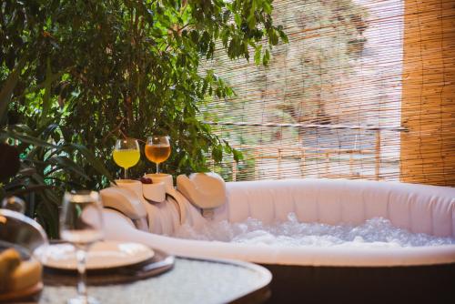  Luxury katrinas apartment with outdoor jacuzzi in Korfu-Stadt