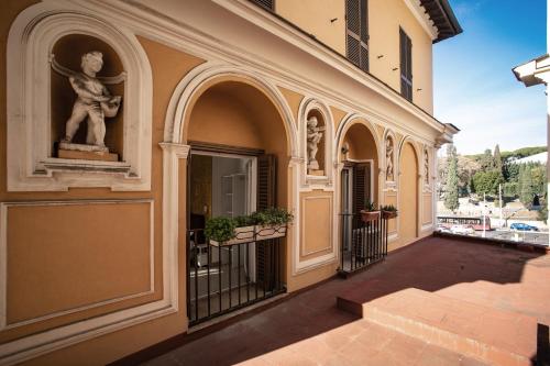 Ludus Rooms in Colosseum and Foro Romano