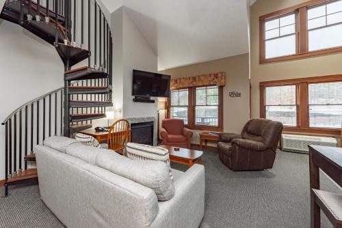 A306 Studio & Loft Standard View in Oakland, USA