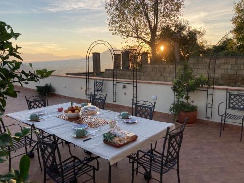 Le Petit Palais - Naples