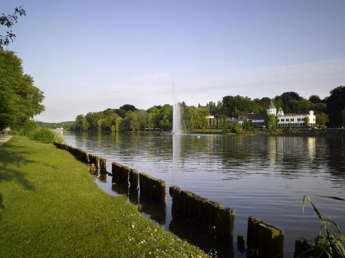 Martin's Château Du Lac