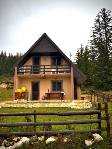 Guest House Đina