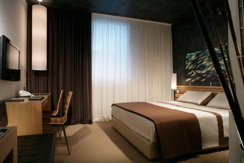 Sea Art Hotel - Vado Ligure