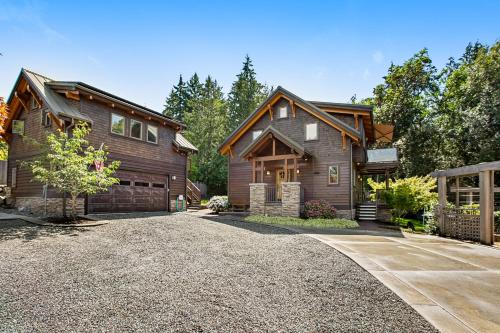 Bainbridge Island Timber Retreat